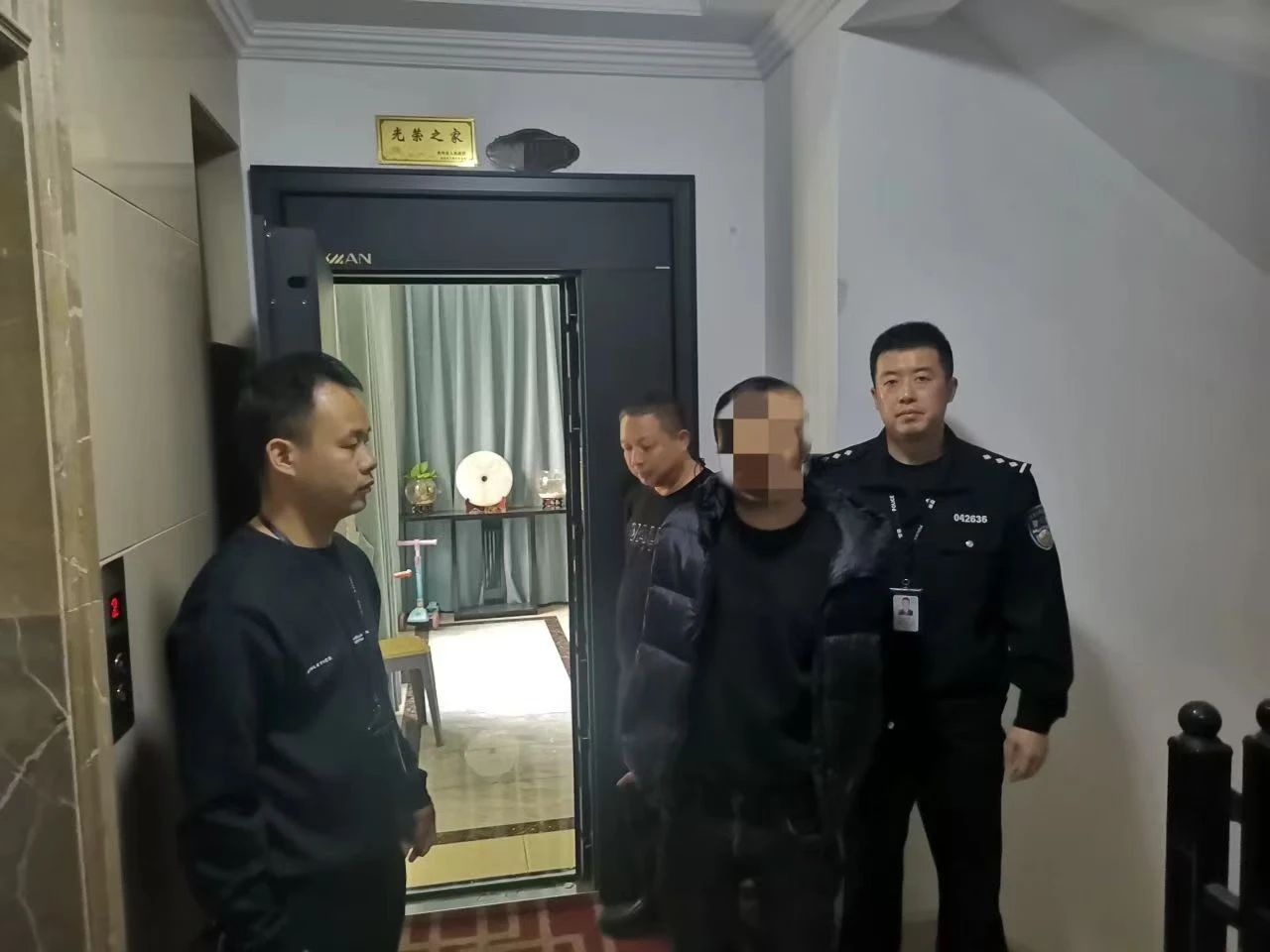 达央乡全副伪装仍被识别！双龙公安成功抓获一名撬锁盗窃嫌疑人